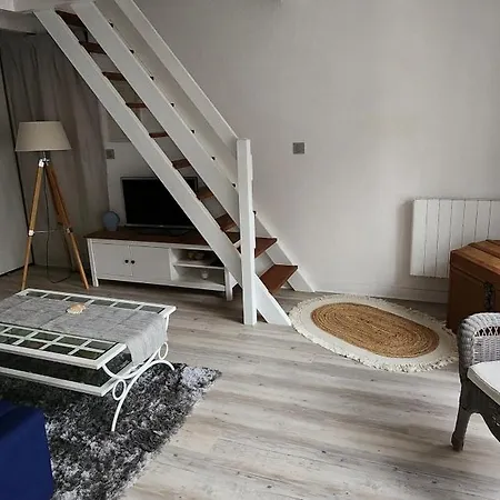 A 100m De La Plage, Clim, Apercu Mer, Wifi, 2 Chambres, 2 Salles De Bains, 2wc