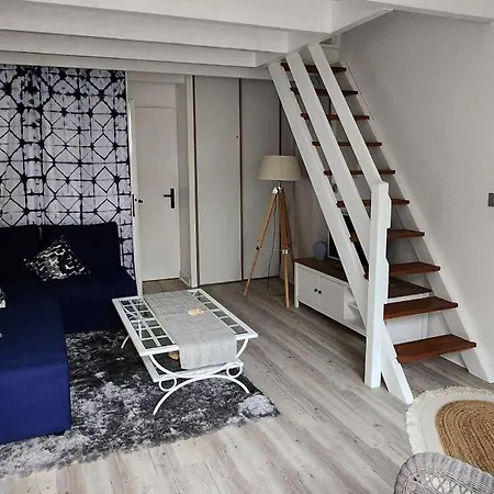 A 100m De La Plage, Clim, Apercu Mer, Wifi, 2 Chambres, 2 Salles De Bains, 2wc